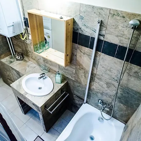 I Διαμέρισμα *