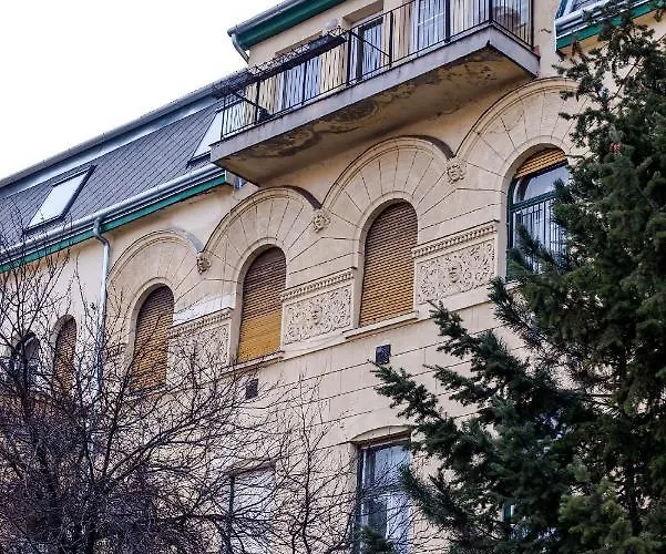 Appartement I *